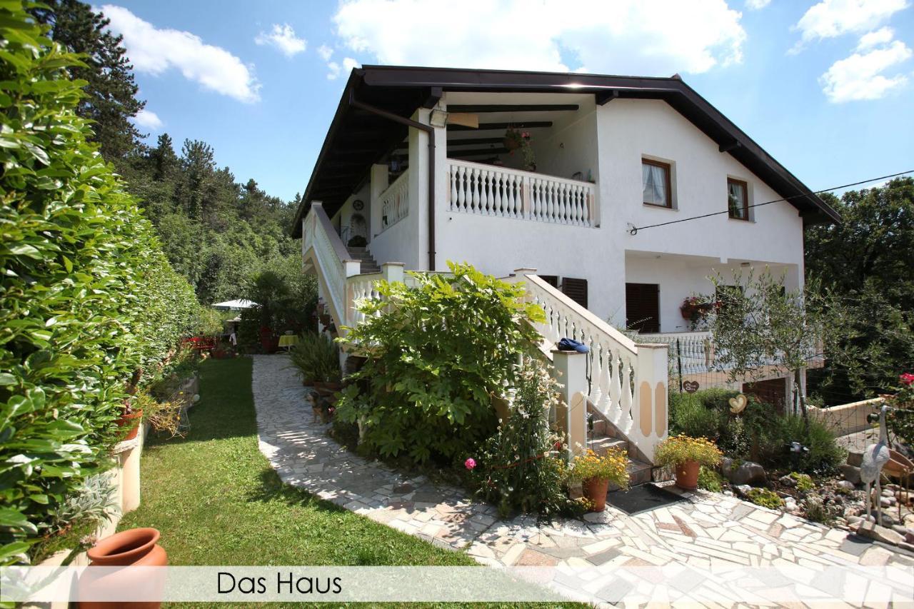 Anica Iles Apartment Viskovo Bagian luar foto